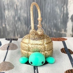 Bath and body works turtle pocketbac holder